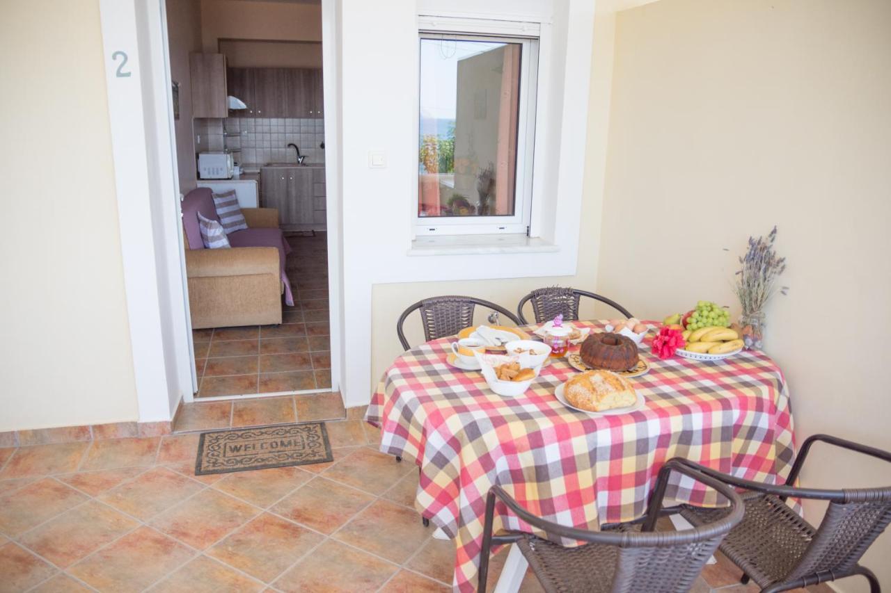 Ktima Develekou Apartamento Pigadhia  Exterior foto
